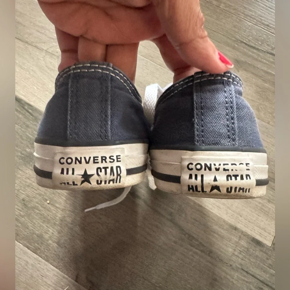 Kids navy converse